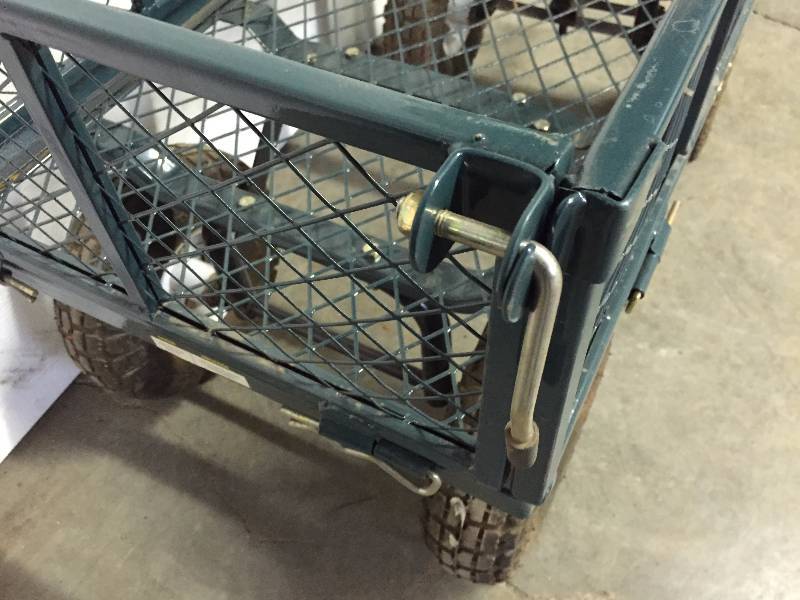lot 15 image: NORTHERN TOOL WAGON WITH FOLDING SIDES