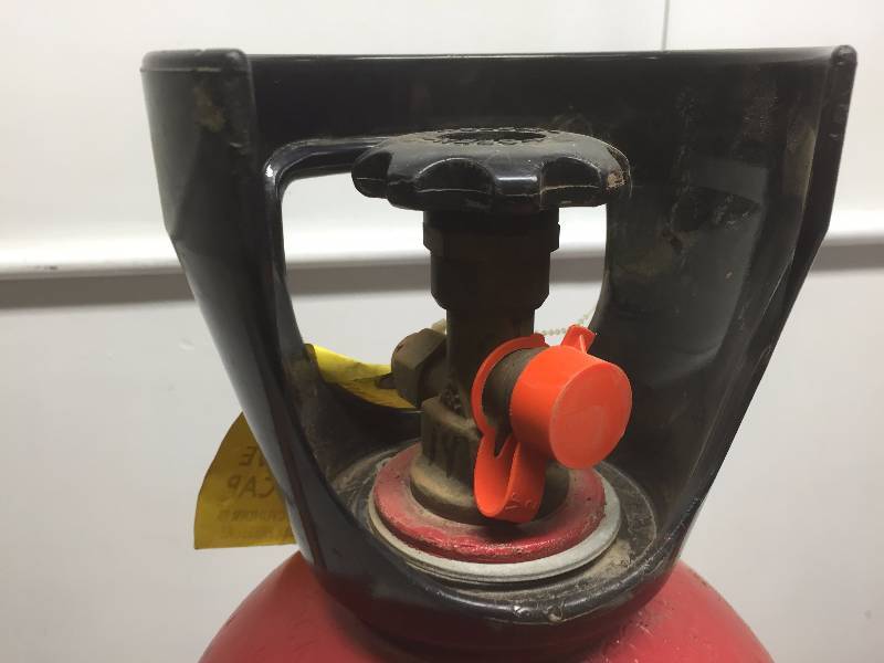 lot 20 image: COKE CARBON DIOXIDE CANISTER