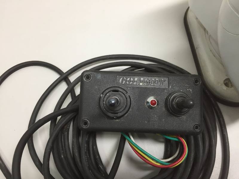 lot 33 image: GO LIGHT, REMOTE CONTROL SPOT LIGHT WITH PERMANENT MOUNT