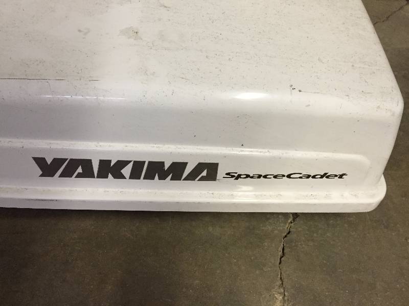 lot 47 image: YAKIMA CAR TOP CARRIER