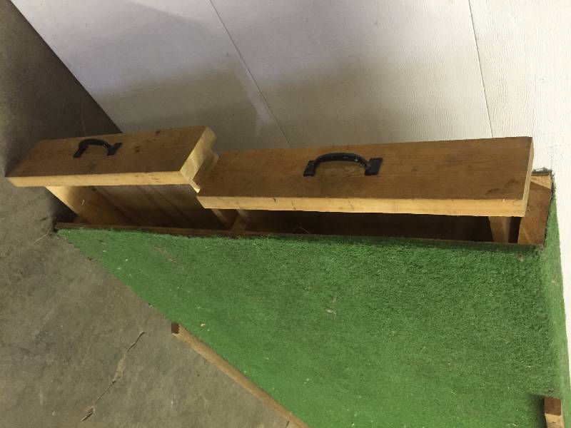 lot 50 image: HUNTING STORAGE BOX, FITS IN PICKUP BED