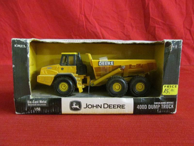 John Deere Dump truck