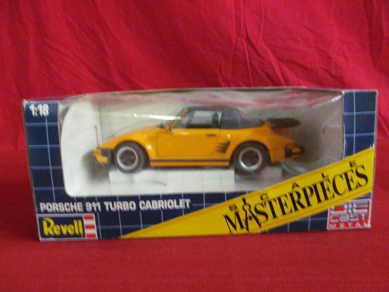 Revell car