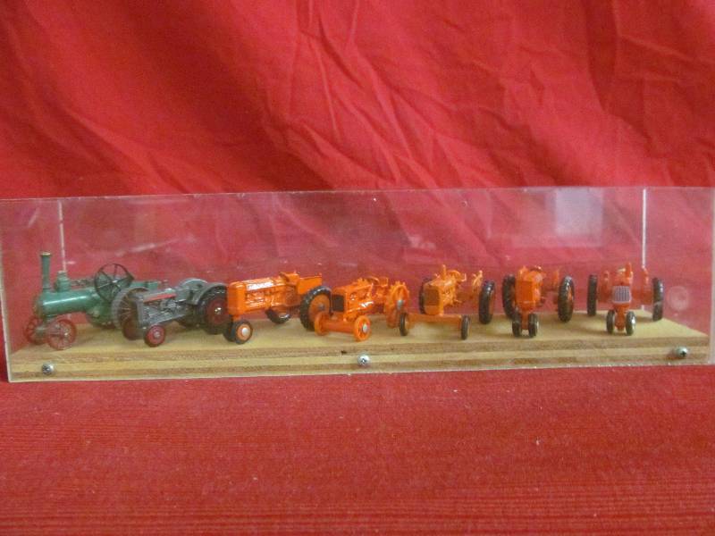 vintage tractor Case, Allis Chalmers