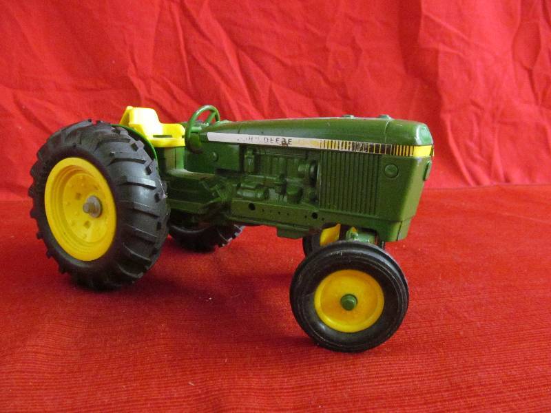 john Deere tractor