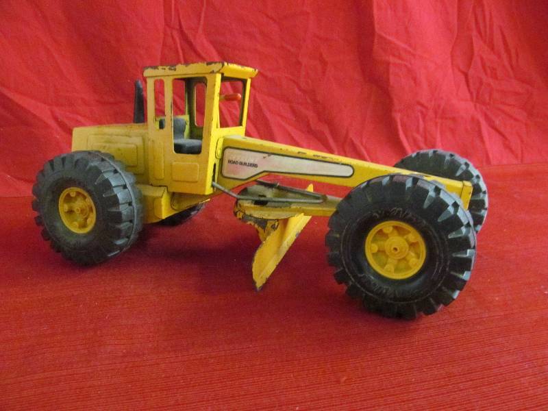 Nylint road grader