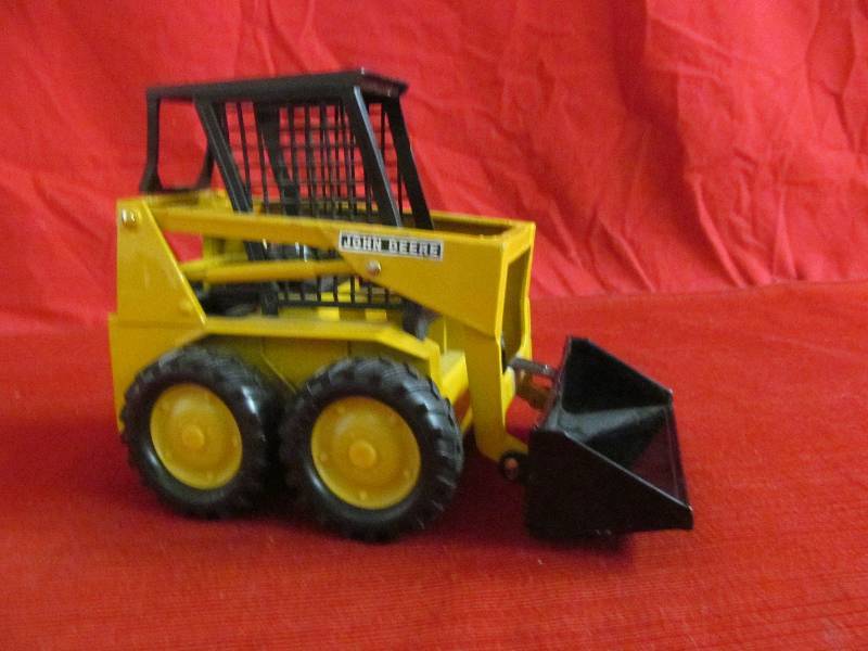 john Deere skid loader