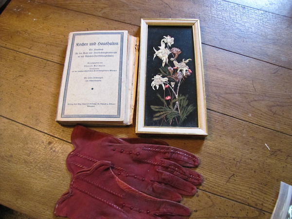 Antique German mothers items
