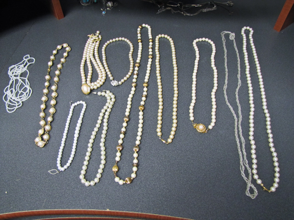 11 beaded costume jewelry necklaces