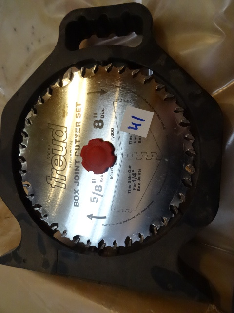 Box joint blade set.