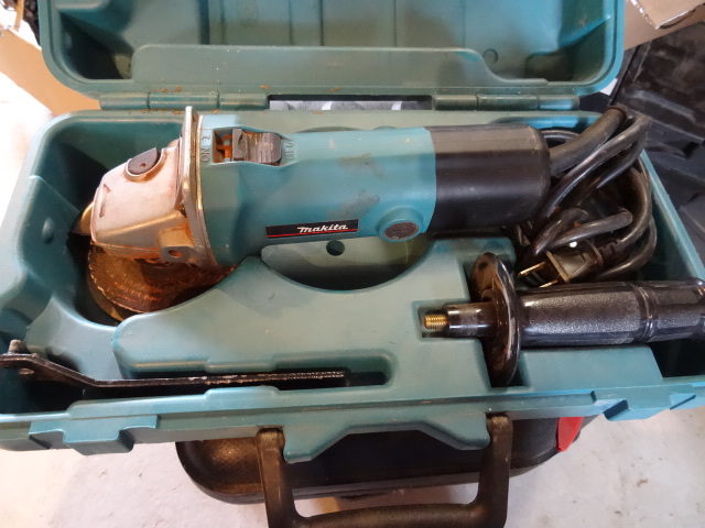 Makita 4 grinder
