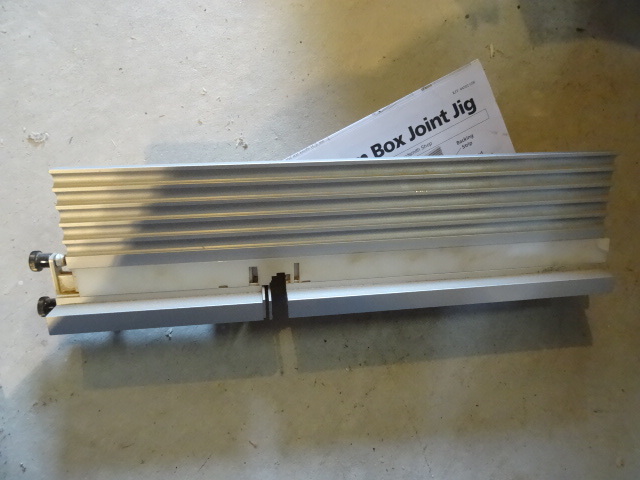 Box joint jig
