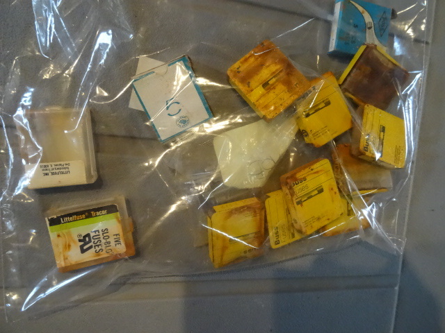 Misc tube auto fuses
