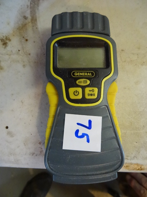 Moisture meter for lumber