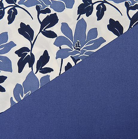 lot 132 image: Cozelle Set of Two Microfiber Solid & Printed Four-Piece Sheet Sets  QUEEN  BLUEWHT & BLUE