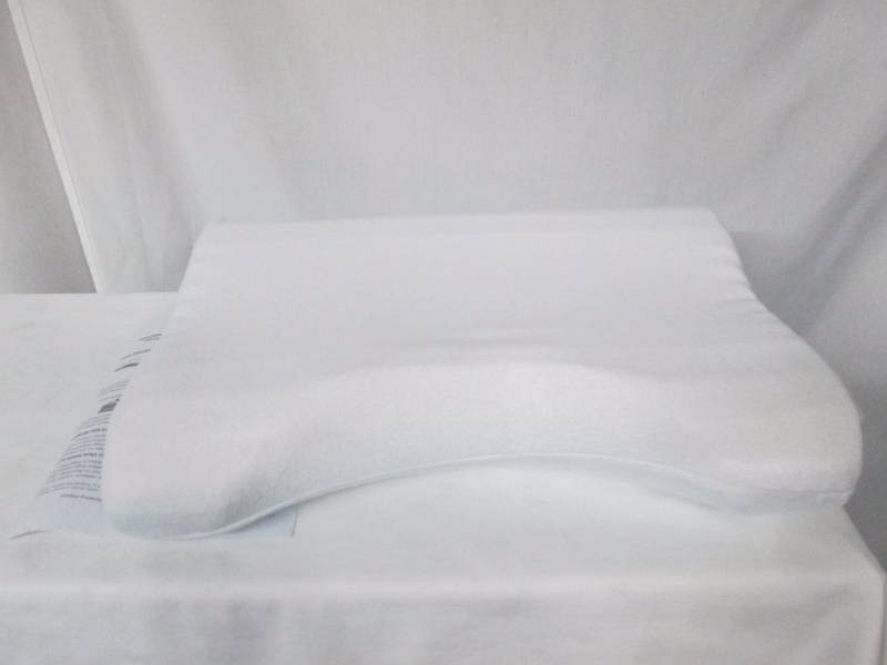 lot 63 image: Contour Cloud Pillow