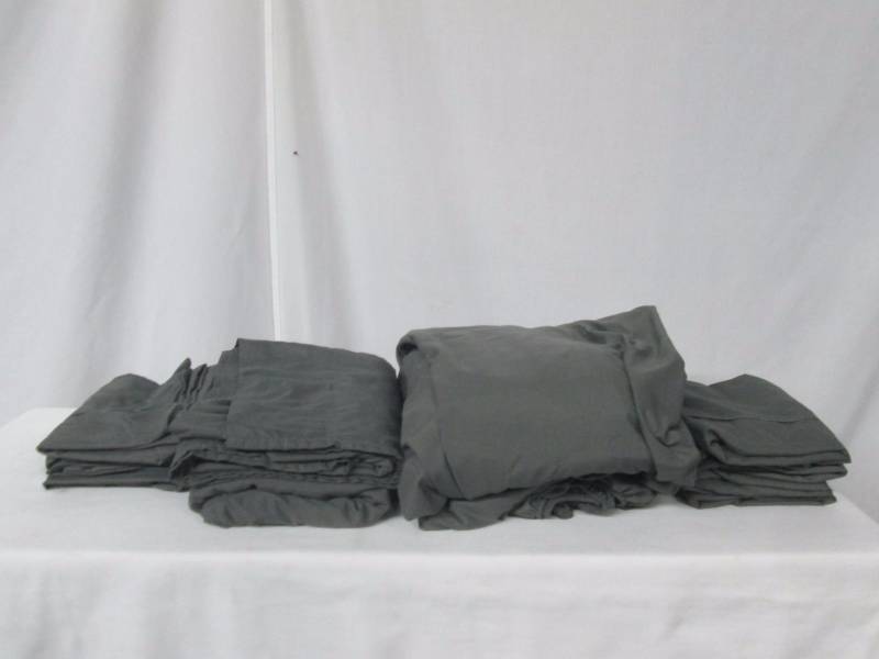 lot 41 image: Ultra-Soft 6-Pc. Modern Sheet Set - Queen