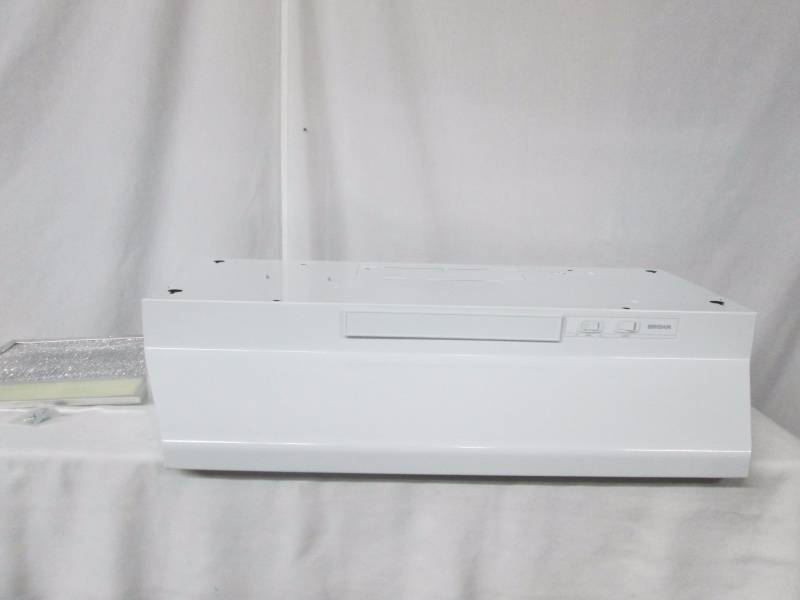 lot 19 image: Broan 30 White Range Hood