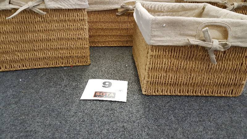 lot 9 image: 4 -  Wicker Baskets
