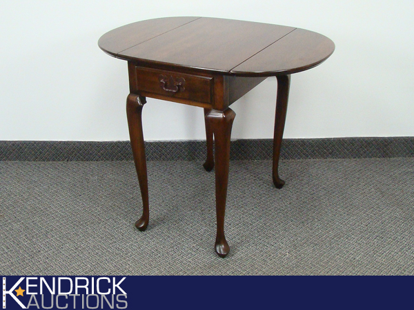 Mid Century Harden Solid Wood Drop Leaf Queen Anne End Table