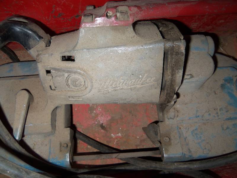 Milwaukee Bandsaw