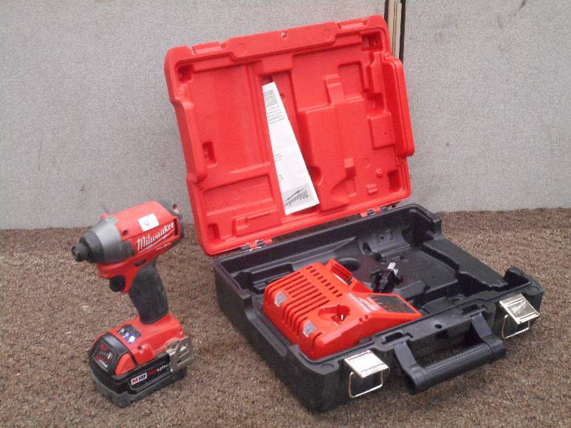 Milwaukee Fuel M18 Impact Driver Se...