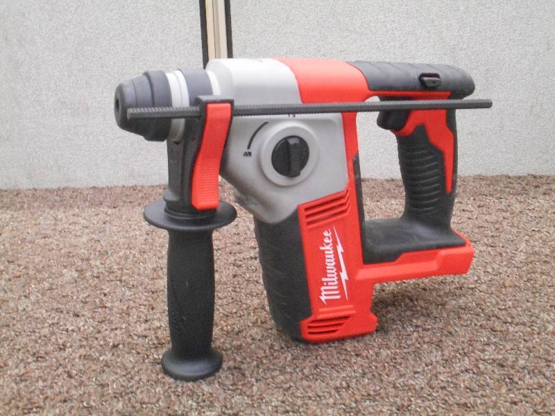 Milwaukee M18 58 Rotary Hammer, L...