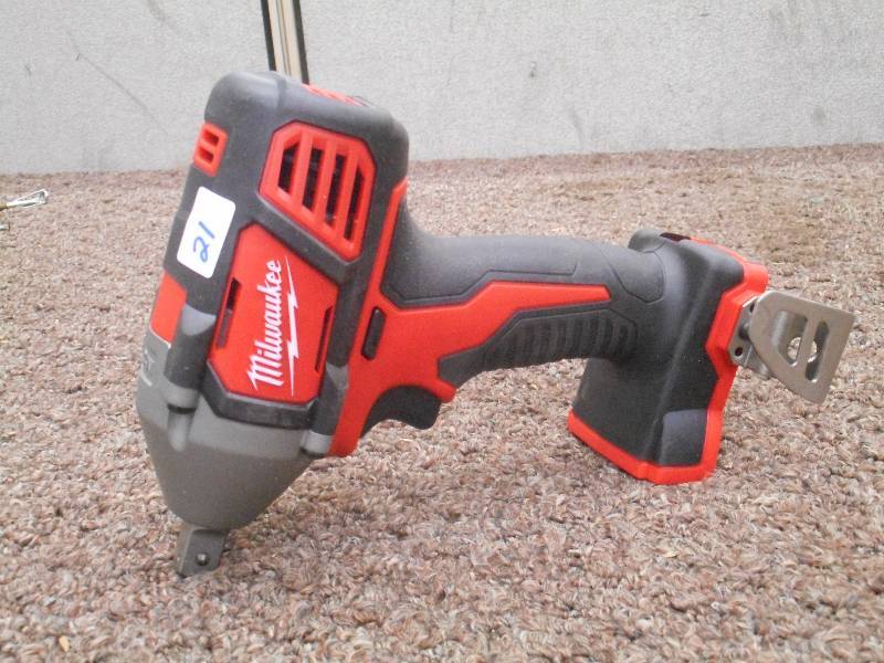Milwaukee M18 12 Square Drive Imp...