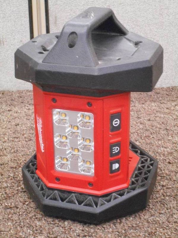 Milwaukee M18 LED Flood Light, Mult...