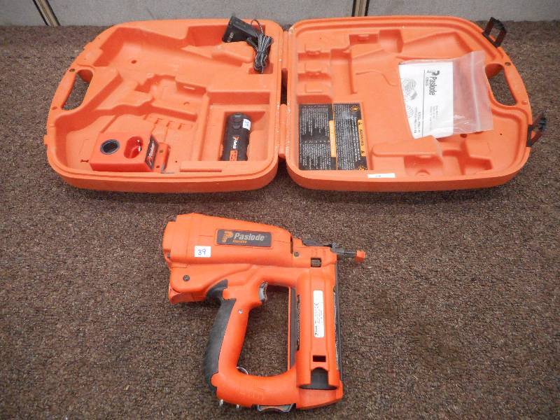 Paslode Impulse Cordless 18-Gauge S...