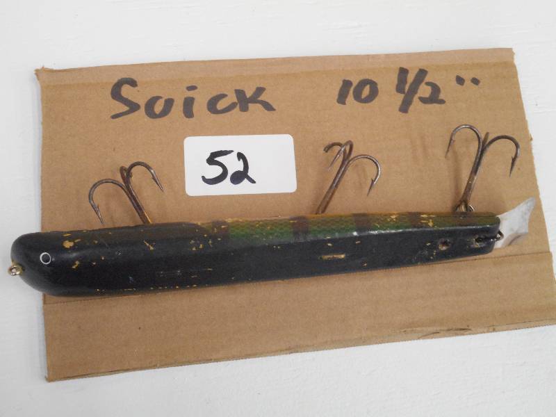 lot 52 image: (1) 10.5 Suick Muskie Lure ...
