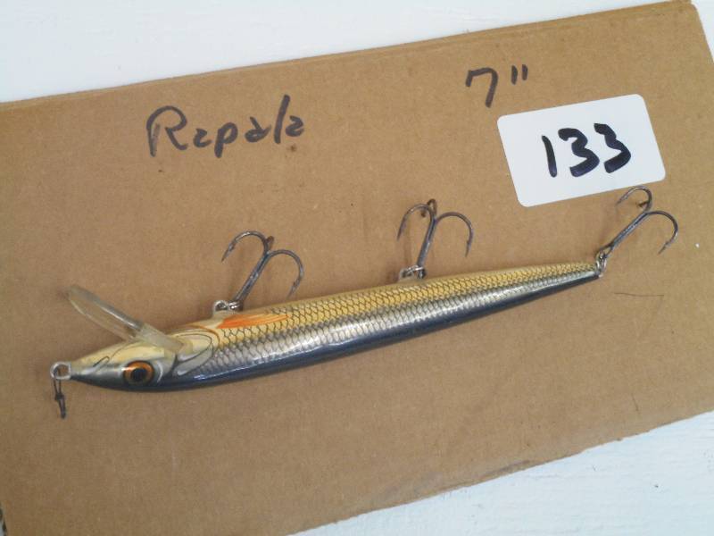 lot 133 image: (1) 7 Rapala Muskie Lure ...