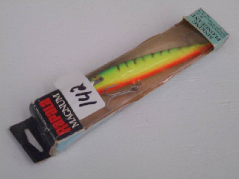lot 142 image: (1) New Rapala Magnum Muskie Crankb...