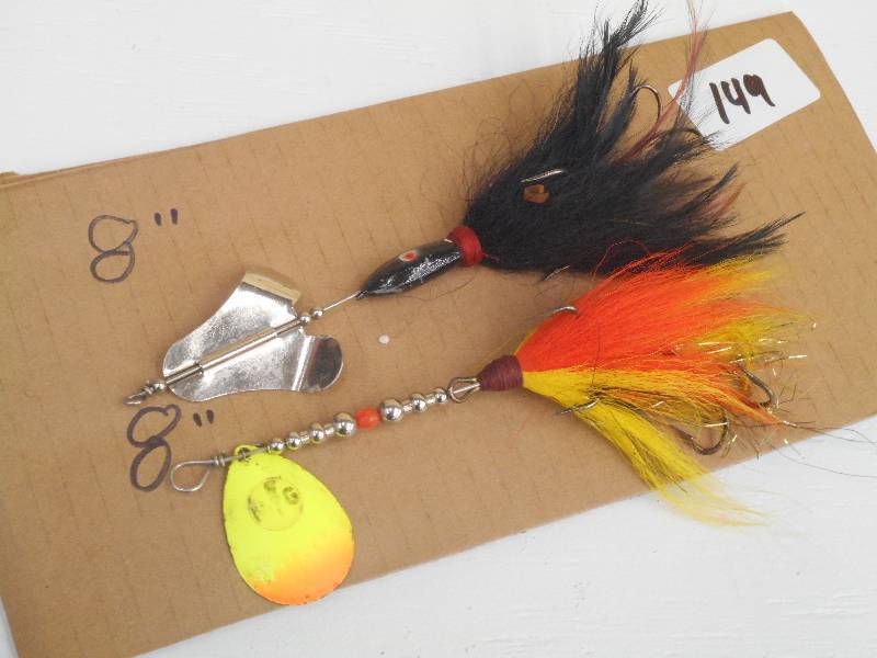 lot 149 image: (2) 8 Muskie Spinner Lures ...