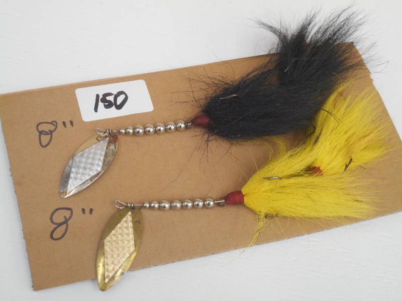 lot 150 image: (2) 8 Muskie Spinner Lures ...