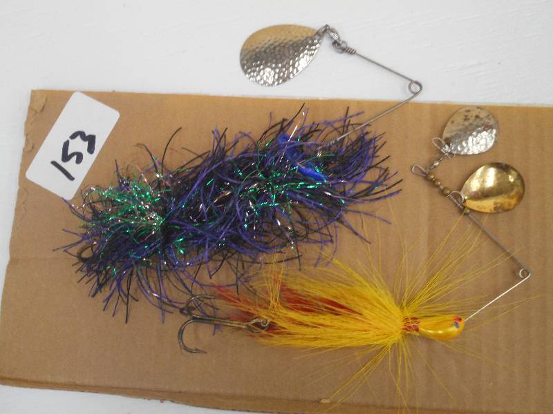 lot 153 image: (2) 6 Muskie Spinner Lures ...