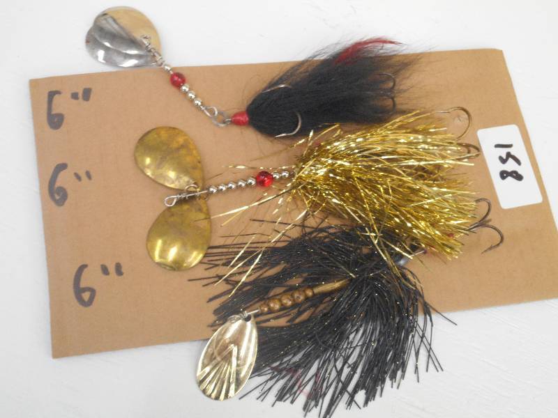 lot 158 image: (3) 6 Muskie Spinner Lures ...