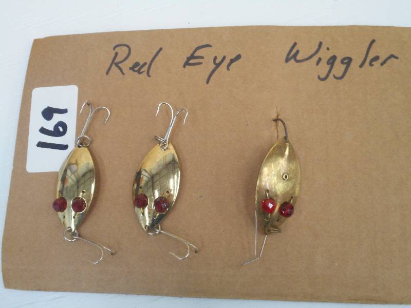 lot 169 image: Lot Of (3) Red Eye Wigglers Spoon L...