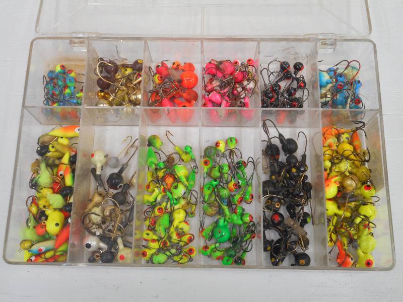 lot 203 image: Tray Full Of Assorted Jigs & Etc ...