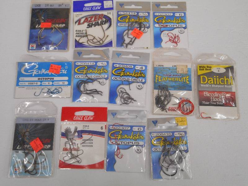lot 209 image: Lot Of Assorted New Hooks ...