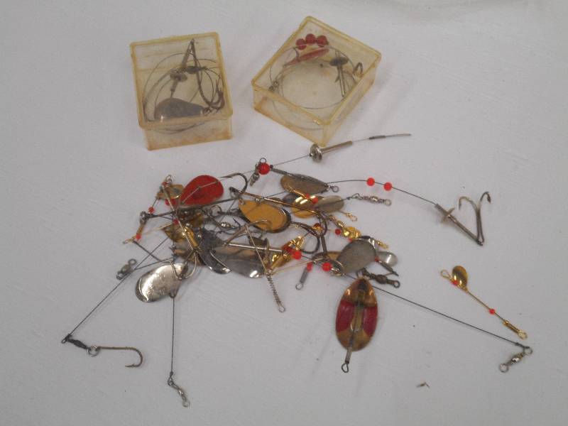lot 213 image: Lot Of Assorted Antique Spinner Lur...