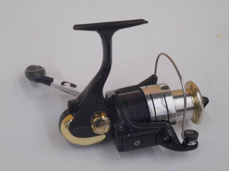 lot 219 image: Bass Pro Shop Mega Cast Spinnnig Re...