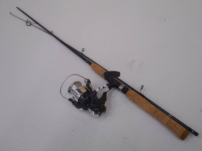lot 277 image: Creekside Fishing Angler Medium Act...