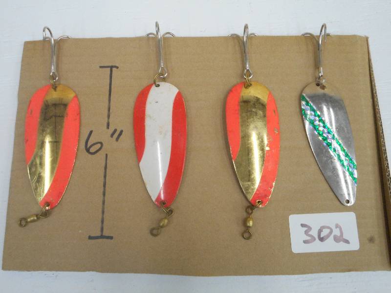 lot 302 image: Lot Of (4) Muskie Spoon Lures ...