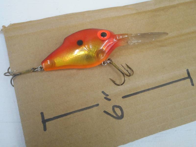 lot 310 image: (1) 5 Muskie Crankbait Lure ...