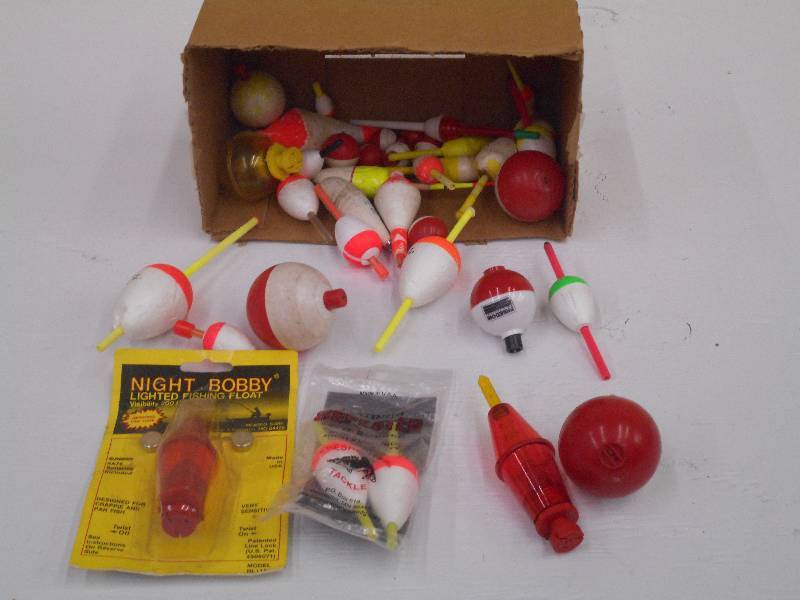 lot 318 image: Lot Of Assorted Fishing Bobbers ...