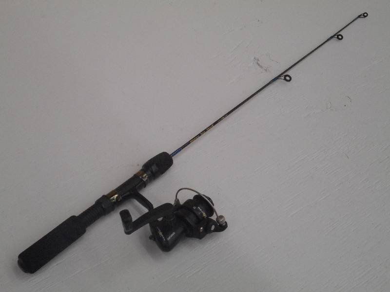 lot 336 image: Sengsun Ice Stick 30 Ice Rod With ...