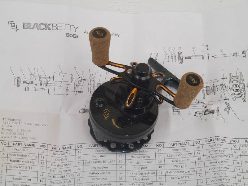 lot 337 image: Black Betty 6061 Deluxe Ice Fishing...