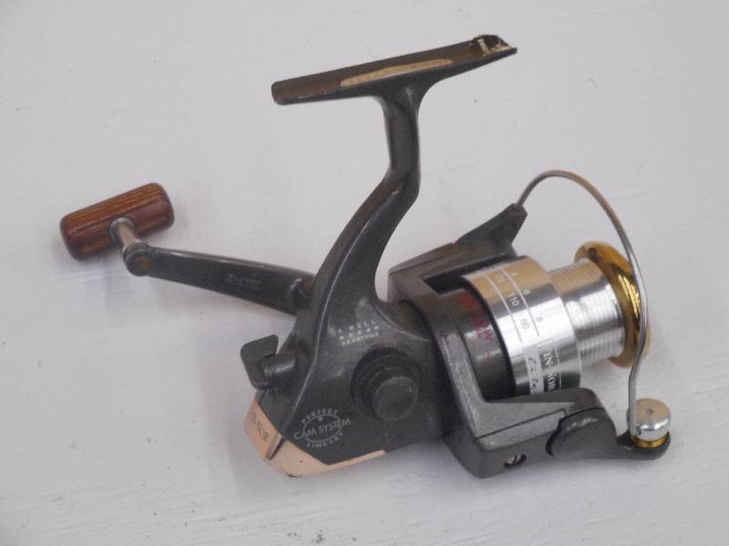 lot 339 image: Fin-Nor S100 Spinning Reel ...