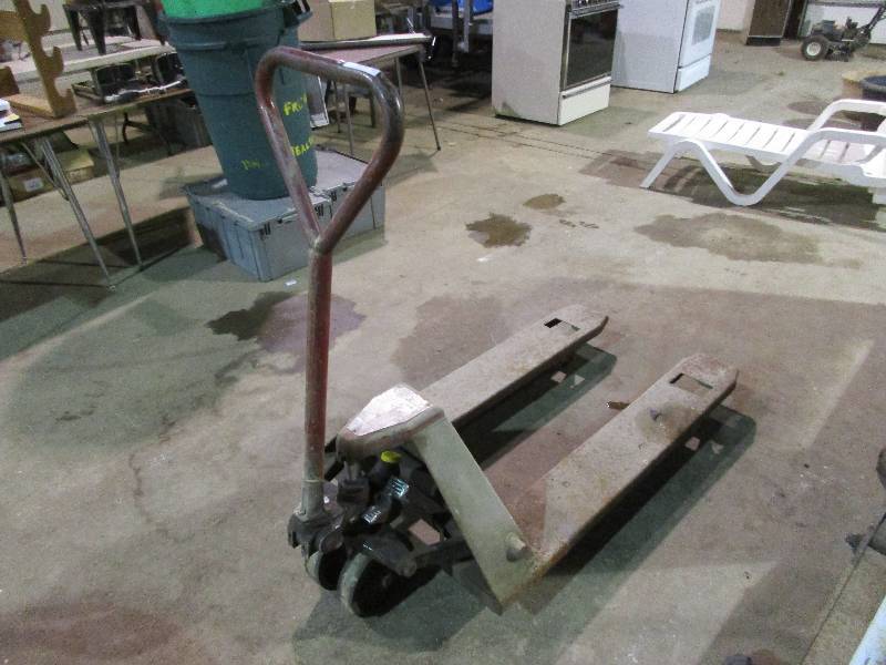 Pallet jack